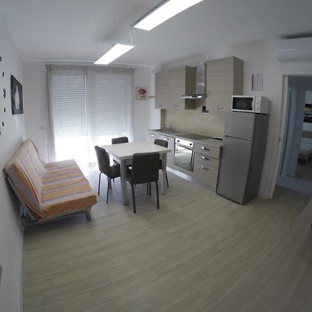 Residence Caorle Trilocale Con Piscina - Agenzia Cocal Eksteriør billede