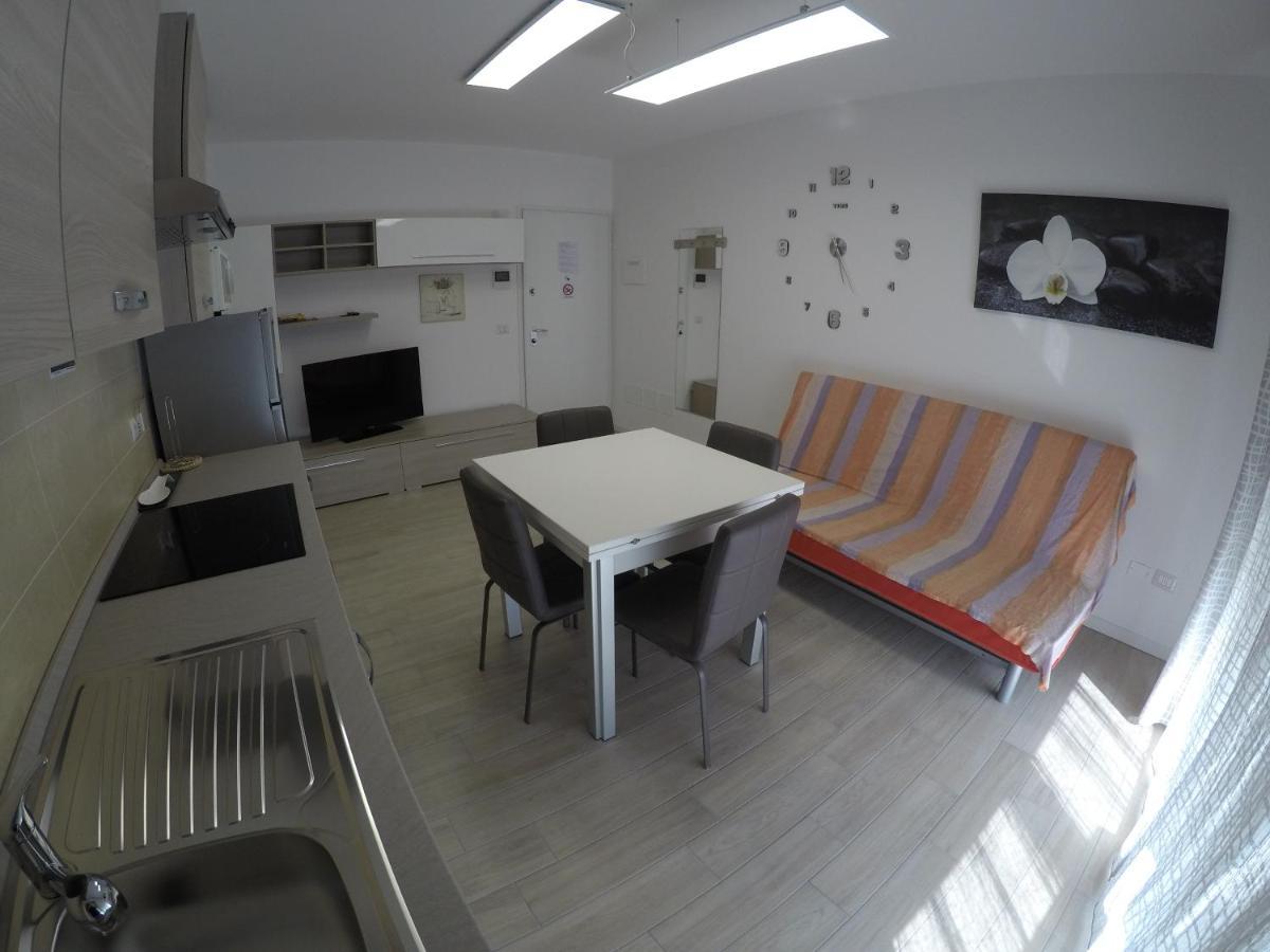 Residence Caorle Trilocale Con Piscina - Agenzia Cocal Eksteriør billede