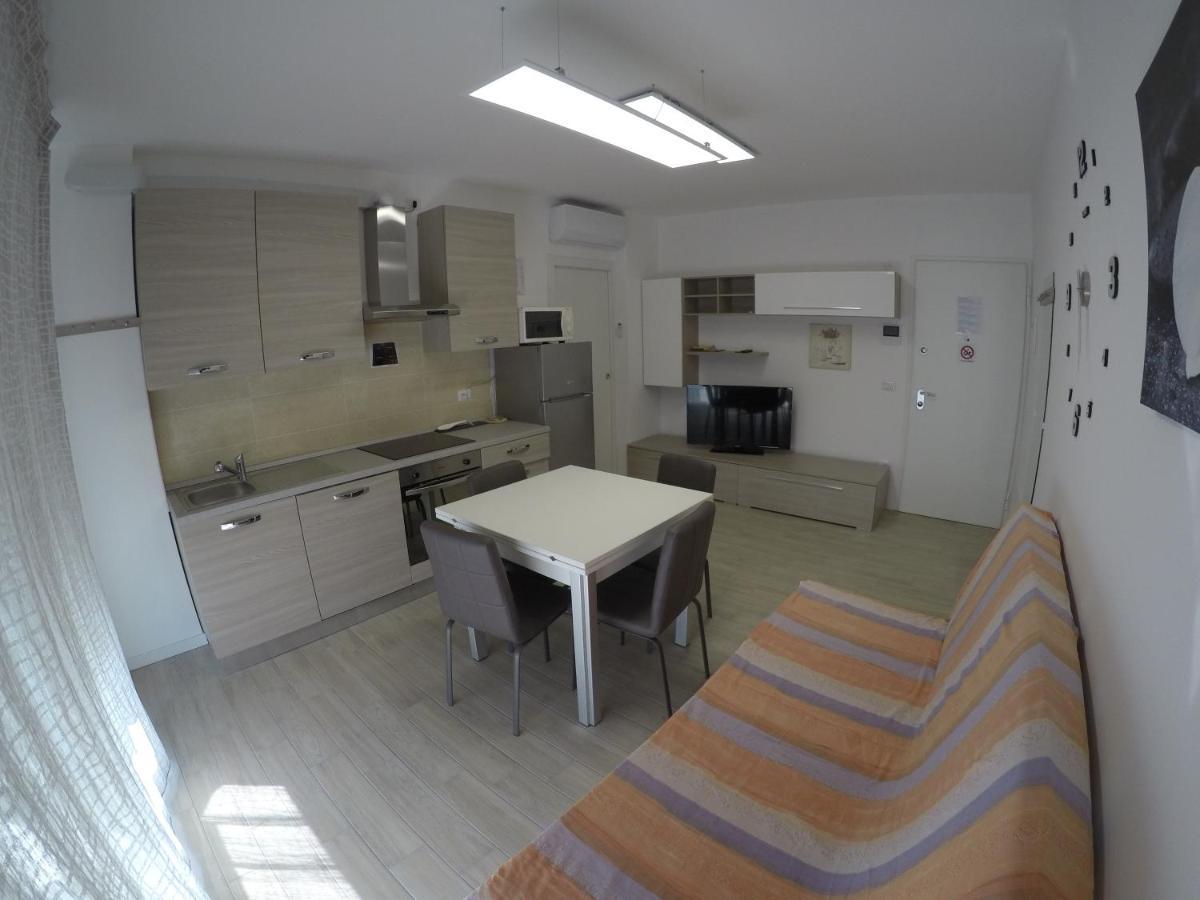 Residence Caorle Trilocale Con Piscina - Agenzia Cocal Eksteriør billede