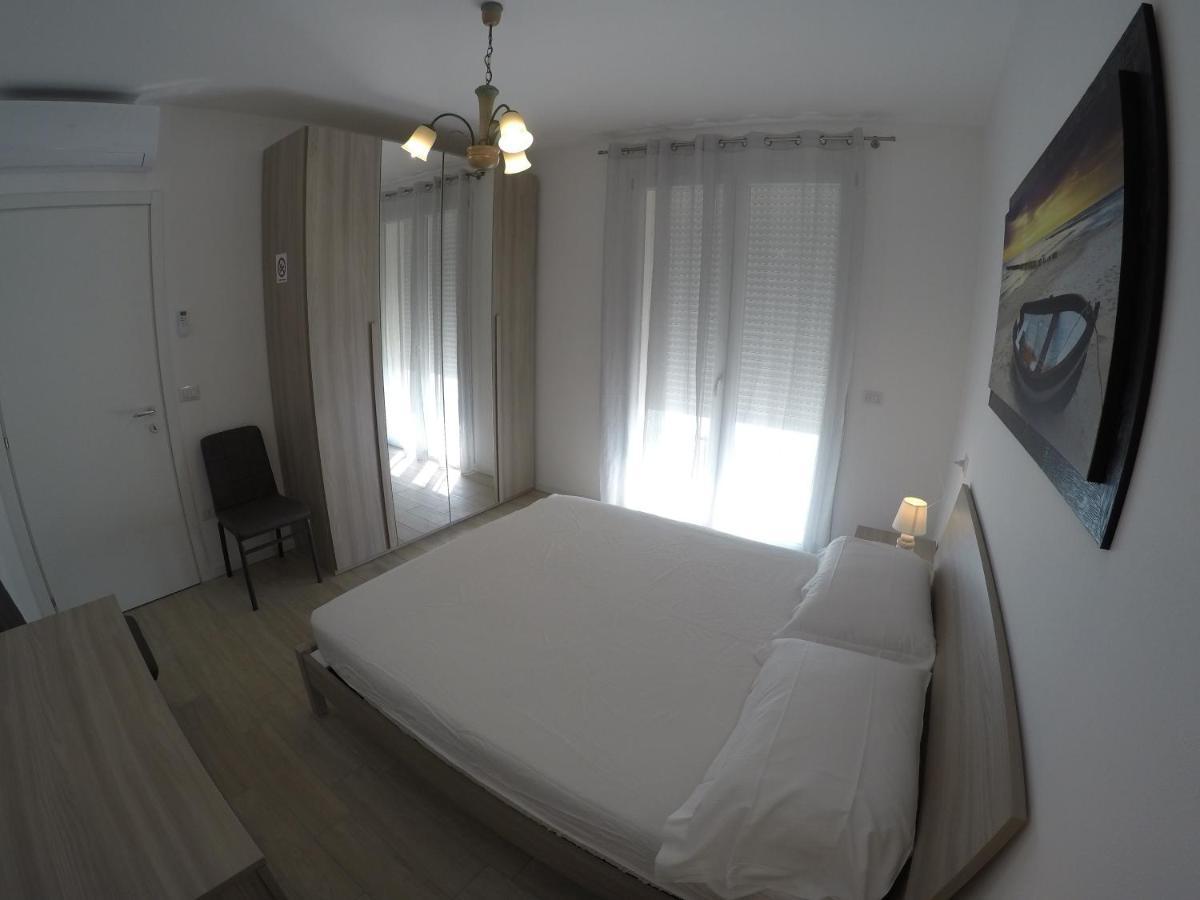 Residence Caorle Trilocale Con Piscina - Agenzia Cocal Eksteriør billede