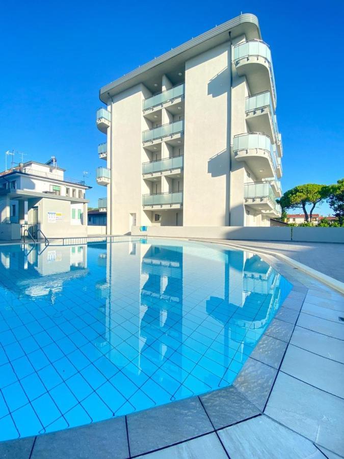 Residence Caorle Trilocale Con Piscina - Agenzia Cocal Eksteriør billede